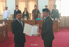 Dilantik sebagai Anggota DPRD Seluma, Santoso Siap Jalankan Amanah Rakyat
