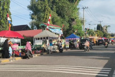 Pedagang di Trotoar Bundaran Kota Mukomuko Siap-siap Pindah Disamping KDKMP Kelurahan Pasar Mukomuko