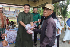Tunaikan Perintah Agama, Polres Kepahiang Salurkan Daging Kurban Kepada Masyarakat dan Anak Yatim