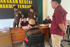 Polres Bengkulu Tengah Serahkan Tersangka Kasus Asusila ke Kejaksaan Negeri