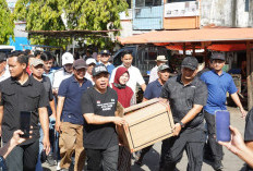 Cetak Sejarah, PKL Pindah ke Dalam Pasar Tanpa Ditertibkan, Walikota Gratiskan Uang Sewa