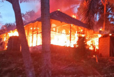 Rumah Warga di Desa Suka Rami Bengkulu Utara Ludes Terbakar saat Magrib