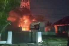 Heboh, Tower Telkomsel di Pasar Baru Terbakar
