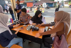 Polres Kepahiang Buka Posko Cek Kesehatan Gratis dan Pasar Murah di Terminal