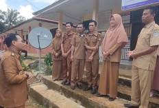 Guru. Sekolah di Pedalaman Keluhkan Internet Lemot, Bupati Seluma Pastikan Tambah Bandwidth 