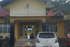 Penyidik Kejari Geledah Kantor Dinas Dagperinkop UKM Bengkulu Tengah