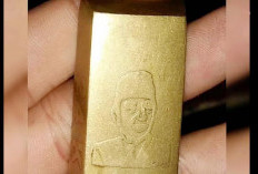 Gold Bars Featuring President Soekarno's Image Found in Indonesia's Komering River