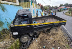 Power Steering Rusak, Mobil Grand Max Hantam Pengendara Sepeda Motor 