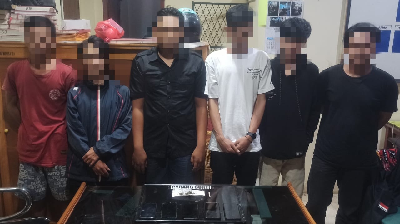 Patungan Beli Narkoba, 6 Pria Disergap Polisi