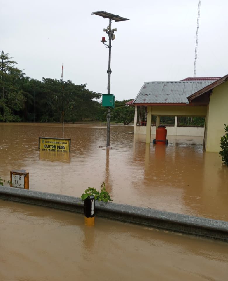 Akses Jalinbar di Padang Pelasan Terendam Banjir