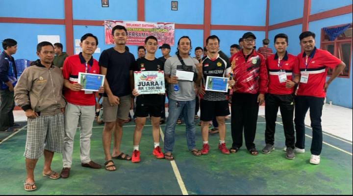 Elang Jupi Juara Badminton Amatir Kepahiang
