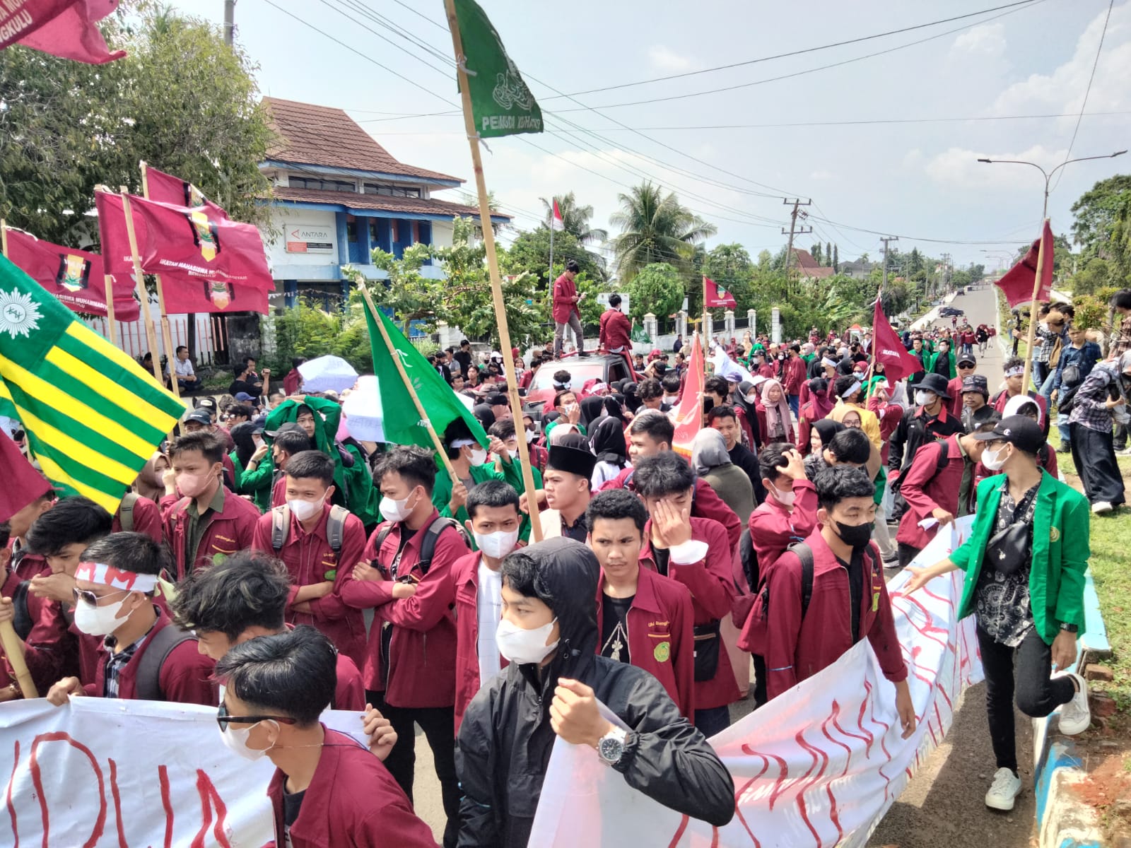 Massa IMM Tiba di DPRD Provinsi Bengkulu