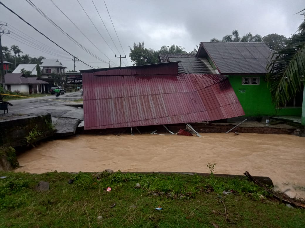 Jalinbar Kaur Kembali Terendam Banjir dan Longsor