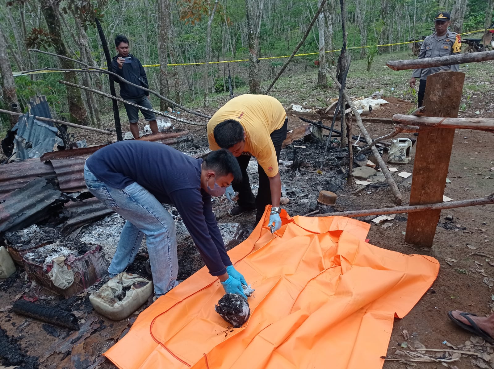 Lansia di Bengkulu Tengah Ditemukan Tewas Terbakar